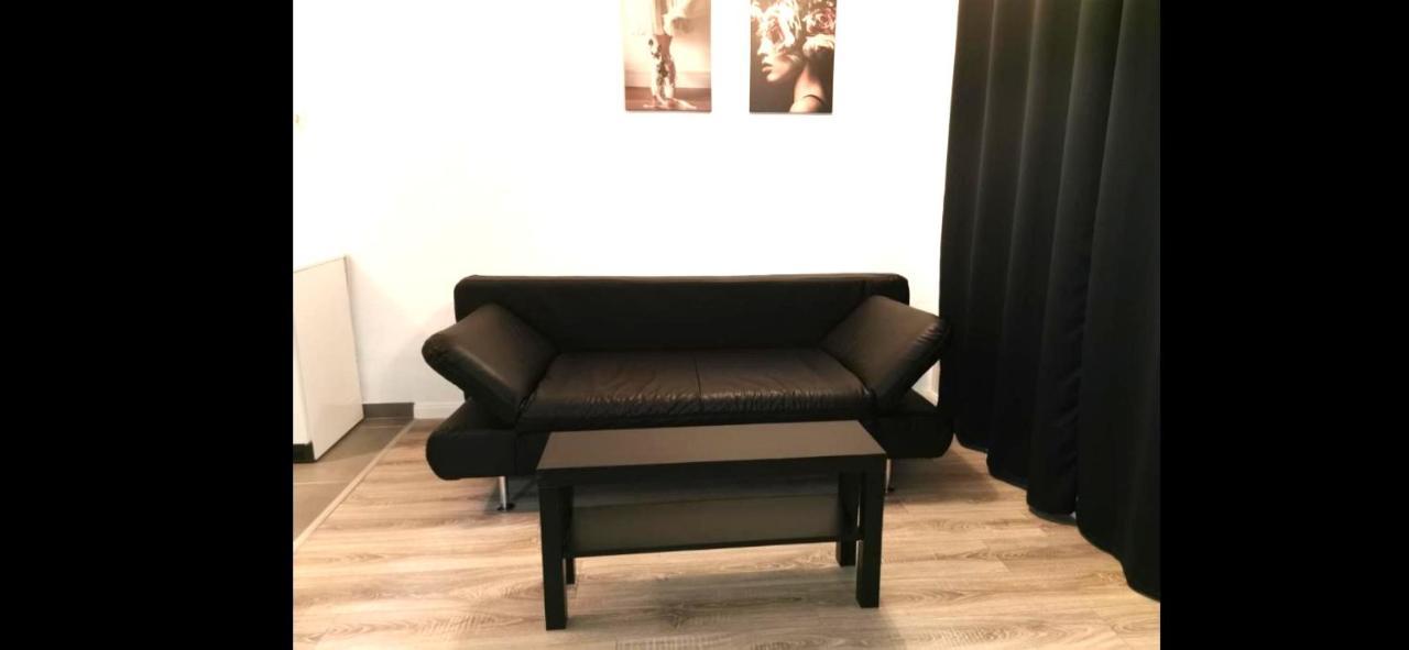 Koochi-Gasteappartement 47 Quadratmeter Nr-108 Krefeld Dış mekan fotoğraf